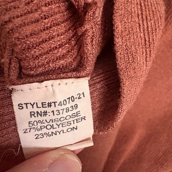 Altar’d State Turtleneck Sweater in Burnt Orange XS - Picture 4 of 5